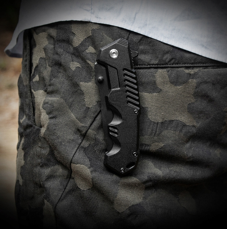 Durable Steel, Compact Power Your Ultimate Outdoor Folding Knife!