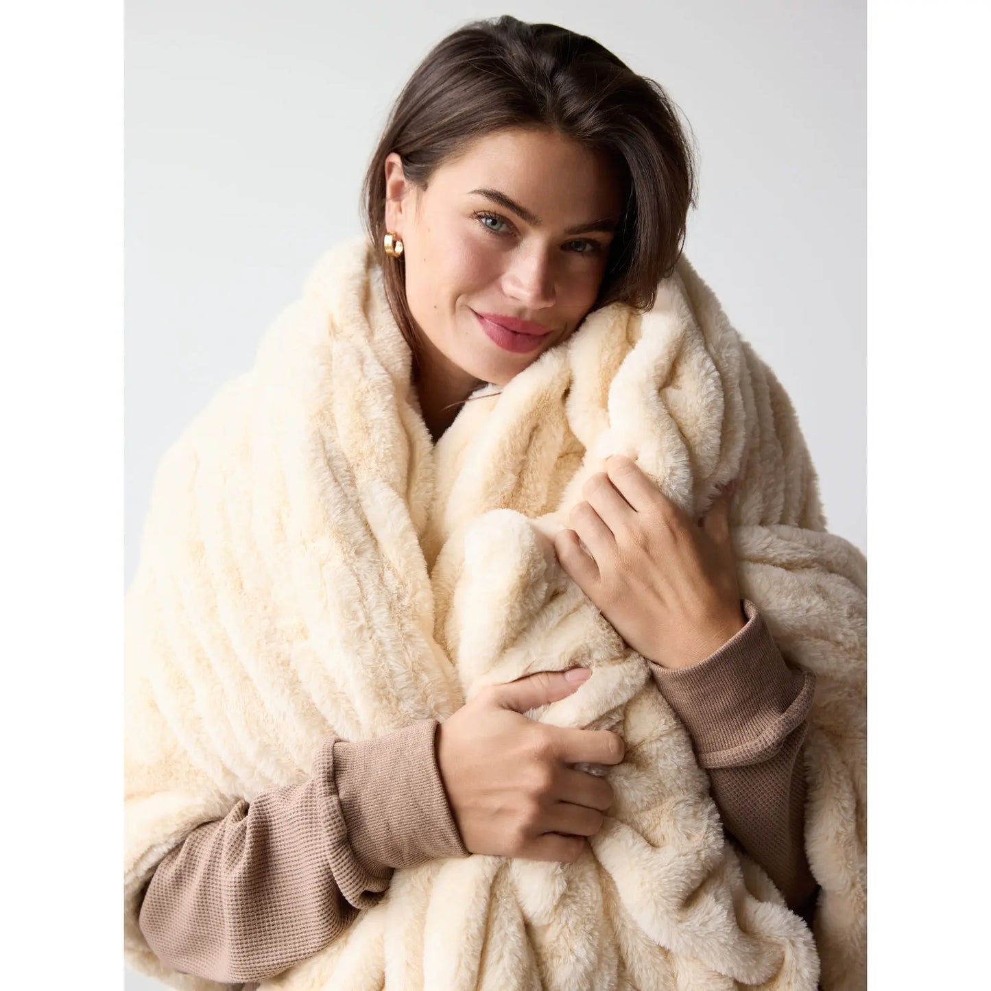 Oversized Plush Throw Blanket