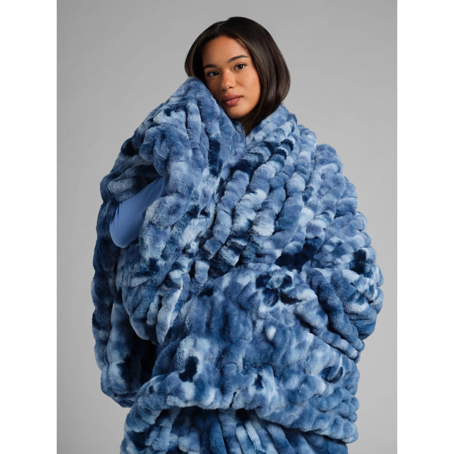 Oversized Plush Throw Blanket