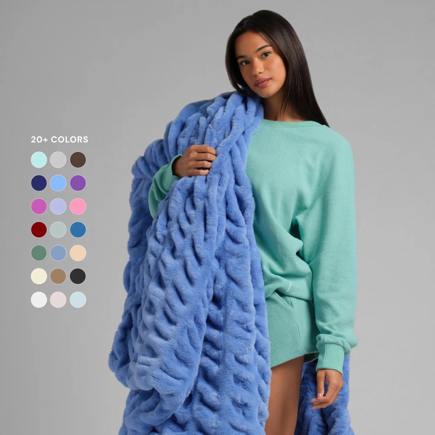 Oversized plush throw blanket in available colors