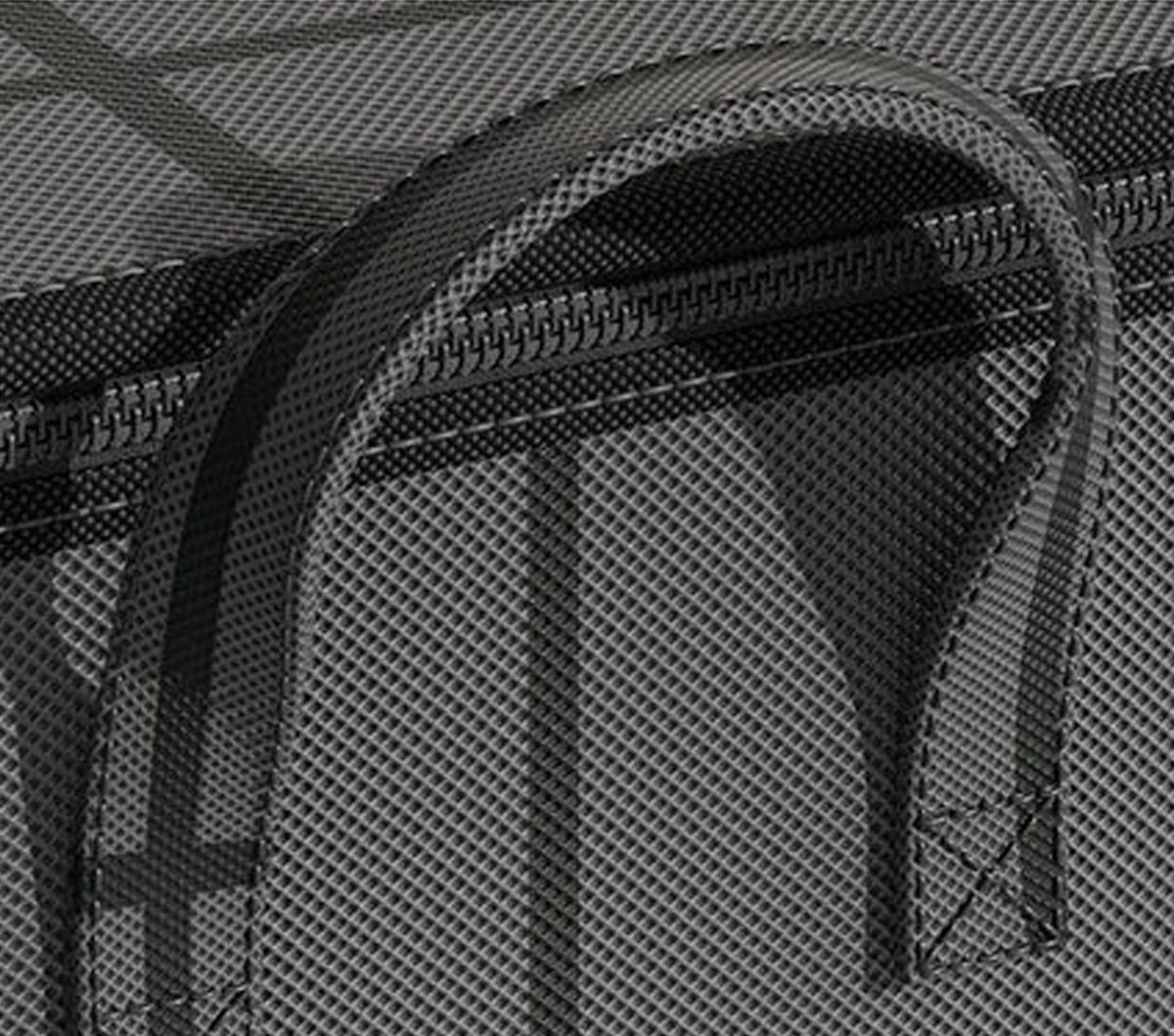 Dual side handle design