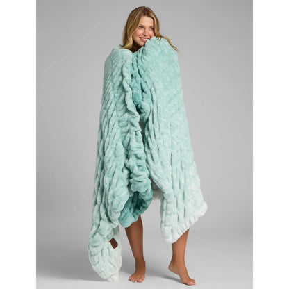 Oversized Plush Throw Blanket