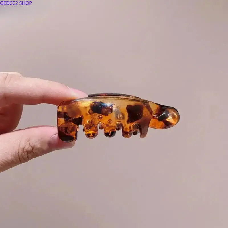 2026 4Pcs Mini Leopard Print Banana Hair Clips