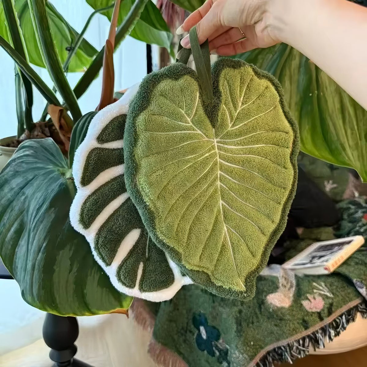 Botanical Microfiber Hand Towels